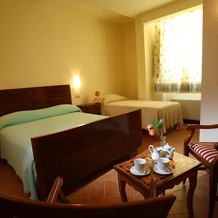 Casale Fabrizi Agriturismo * チンゴリ